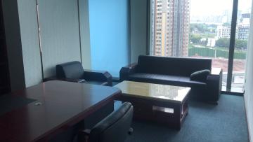 渝中区解放碑平安国际金融中心296平米办公室出租